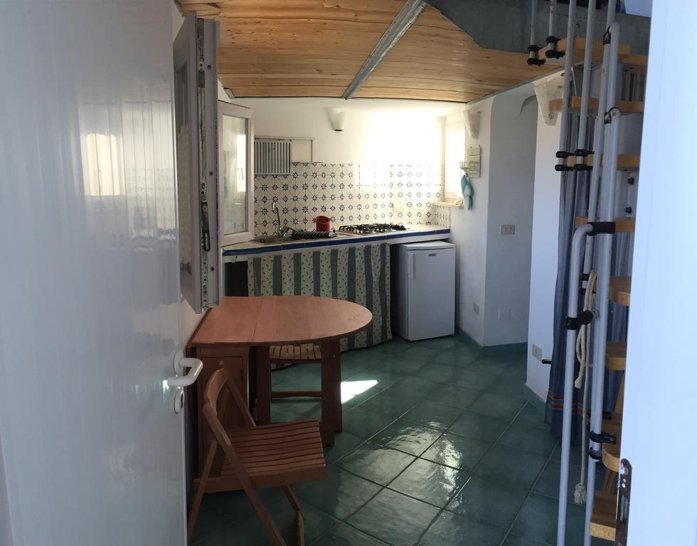 Raffaele Apartment Ponza Phòng bức ảnh